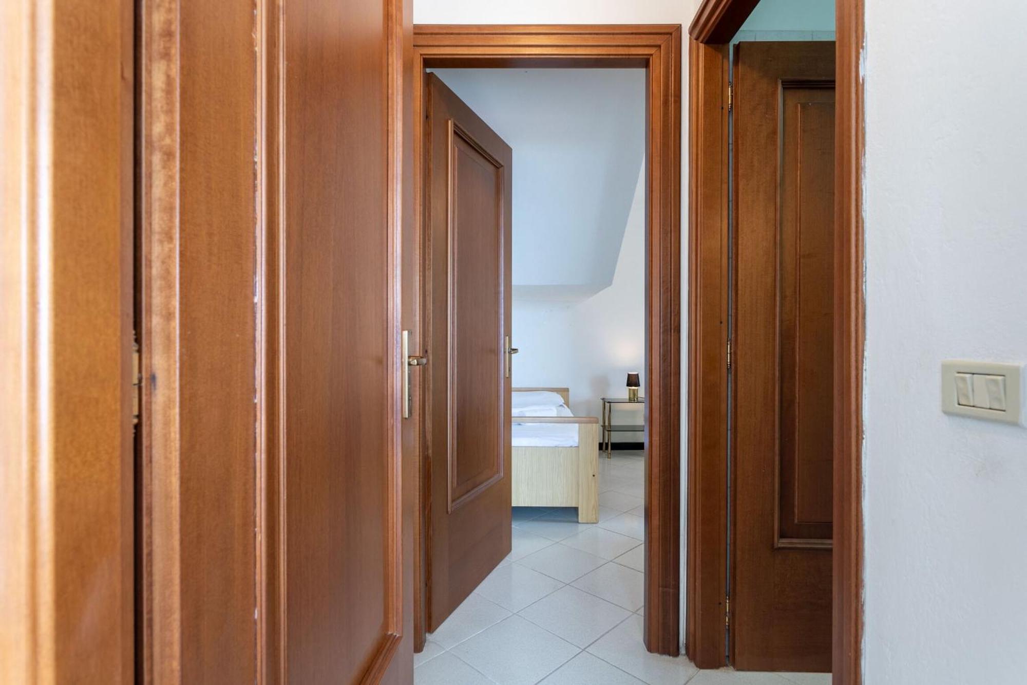 Villa Zafferano Suites 塞勒里古 外观 照片